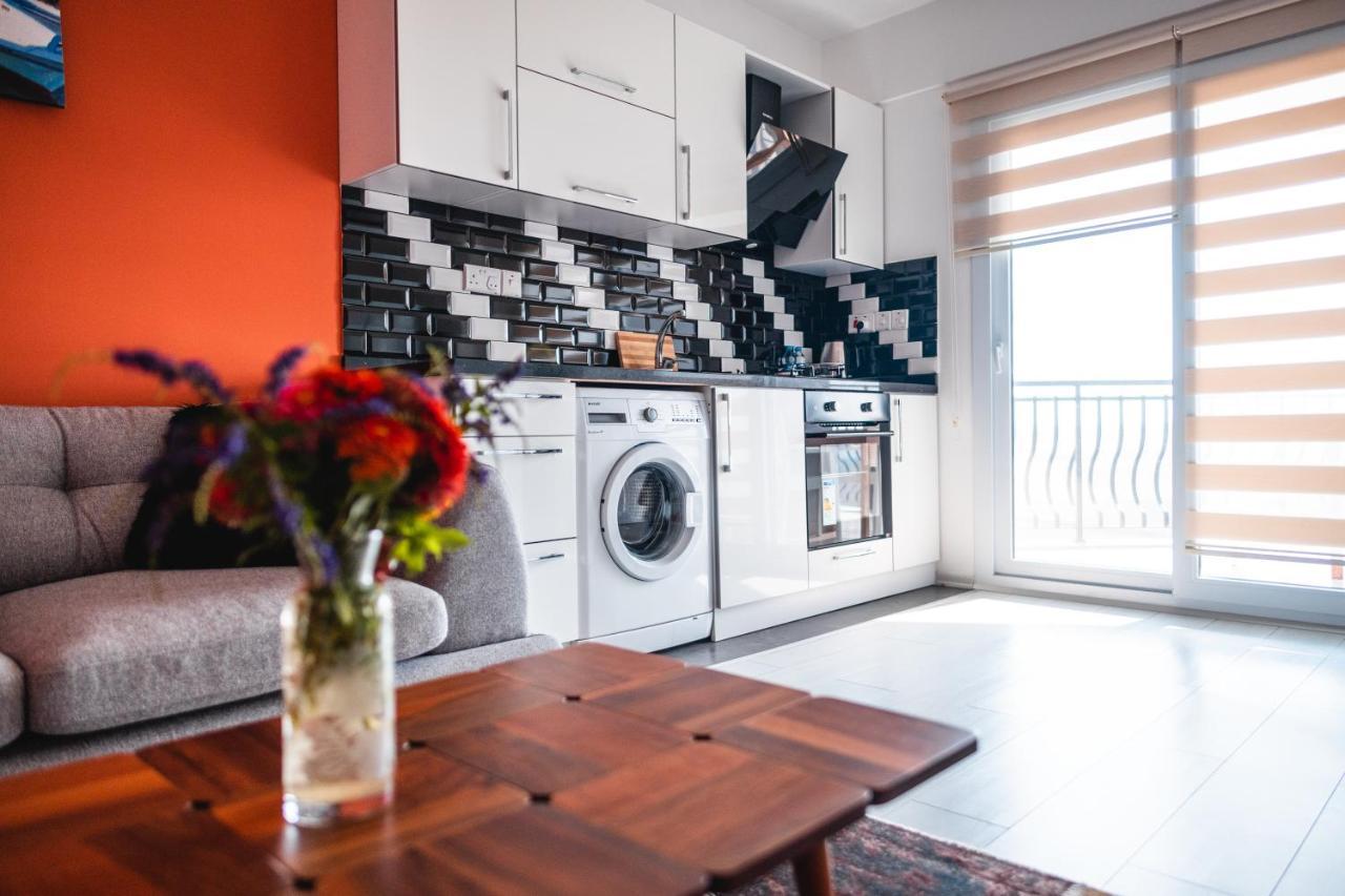 Edelweiss A Block Hotel Residence Trikomo Екстер'єр фото